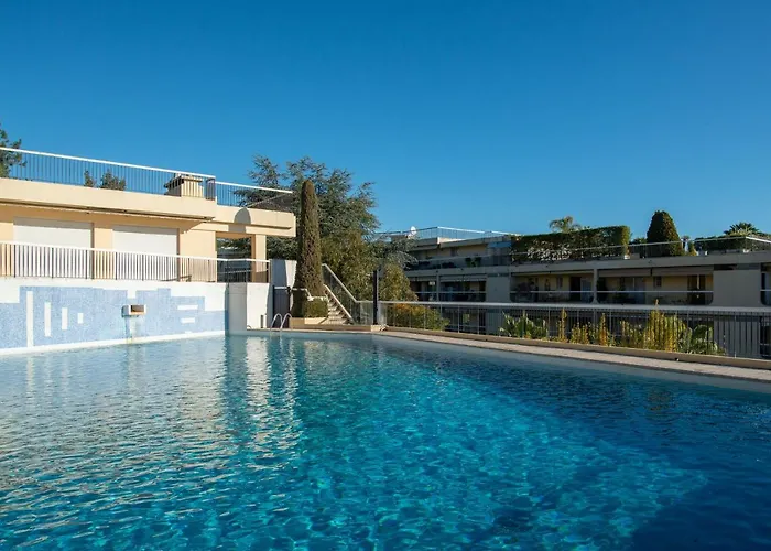 3 Pieces Vue Et Piscine Quartier Parc Imperial דירה *