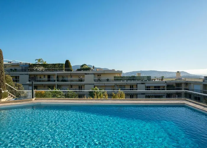 3 Pieces Vue Et Piscine Quartier Parc Imperial Apartment *
